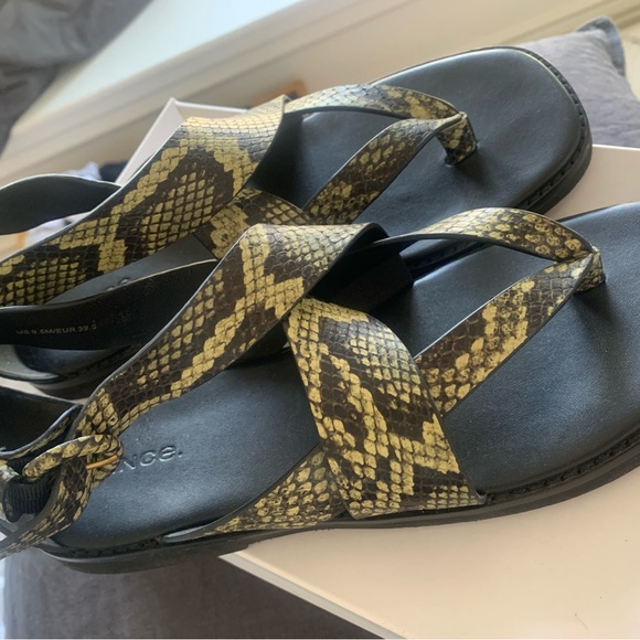 VINCE Morris sandals - Picture 2 of 6